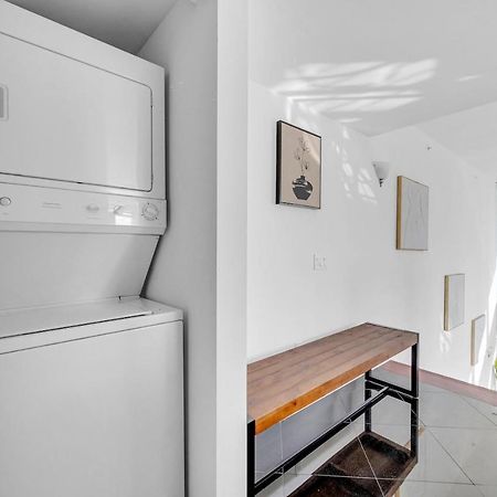 Iconic 2 Bedroom Loft Brickell-Stunning Views Miami Exteriör bild
