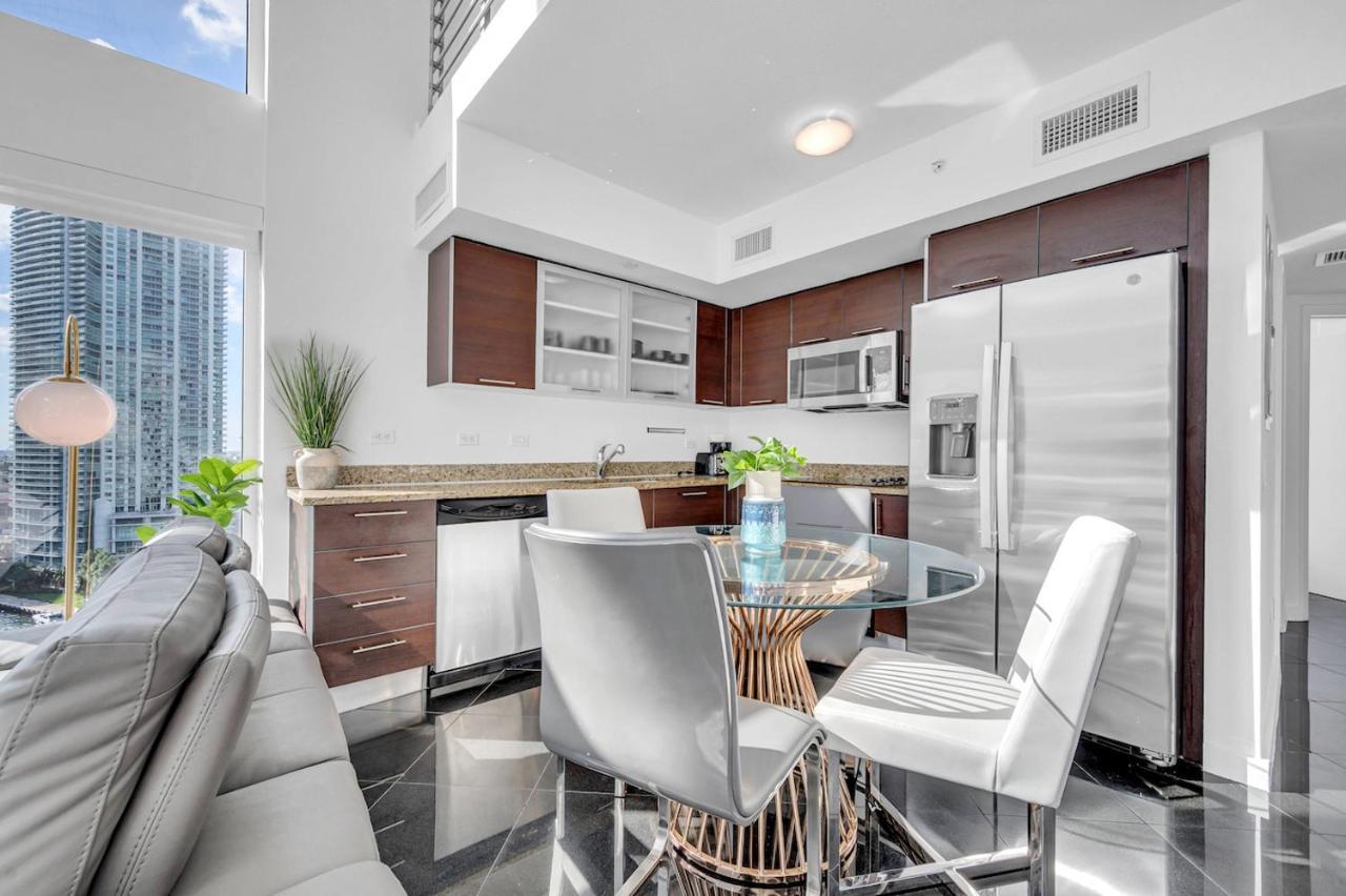 Iconic 2 Bedroom Loft Brickell-Stunning Views Miami Exteriör bild