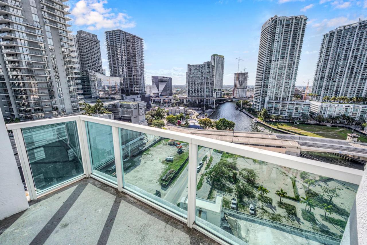 Iconic 2 Bedroom Loft Brickell-Stunning Views Miami Exteriör bild