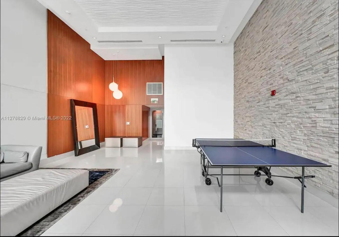 Iconic 2 Bedroom Loft Brickell-Stunning Views Miami Exteriör bild