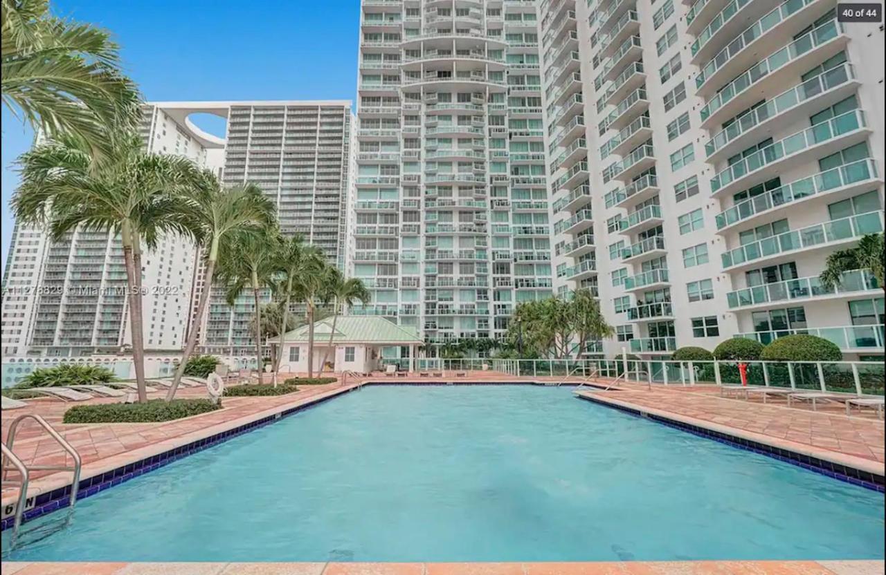 Iconic 2 Bedroom Loft Brickell-Stunning Views Miami Exteriör bild